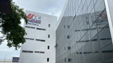 UPE lança seleção simplificada para professores e salários de R$ 2,7 mil