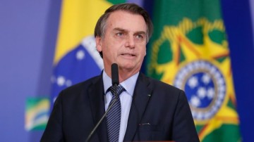 Bolsonaro assina medida provisória para extinguir o Seguro DPVAT