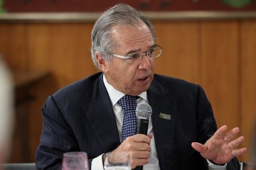 Senado ouve na quinta-feira ministro da Economia, Paulo Guedes