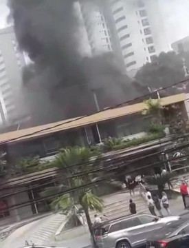 Incêndio atinge restaurante em Boa Viagem; não houve feridos