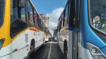No Recife, motorista de ônibus é agredido por grupo que se recusou a pagar passagens