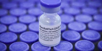 Covid-19: Anvisa pode aprovar uso emergencial de duas novas vacinas bivalentes