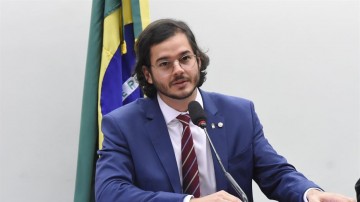 Túlio Gadelha não será mais mais candidato à Prefeitura do Recife 