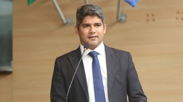 Renato Antunes questiona proposta do prefeito para criação de novos 114 cargos comissionados no Recife