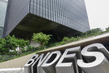 BNDES avança em plano para venda de ações ordinárias na Petrobras