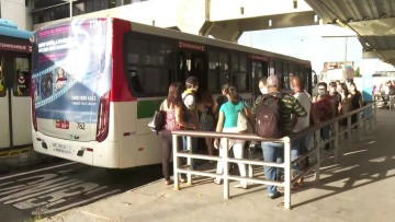 Ônibus serão reforçados para atender reabertura econômica na RMR 