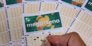 Mega-Sena pode pagar prêmio de R$ 3 milhões neste sábad