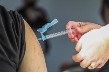 Quatro milhões de pernambucanos já completaram o esquema vacinal