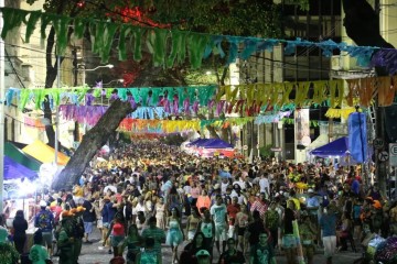 Carnaval deve movimentar R$ 2,4 bilhões no Recife, segundo Fecomércio
