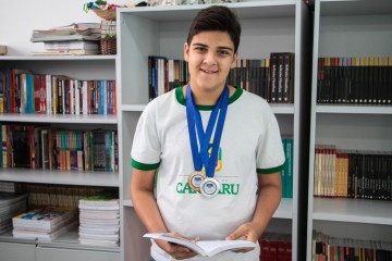 Estudante de Caruaru escreve seu nome na história da cidade e é finalista da Olimpíada de Língua Portuguesa
