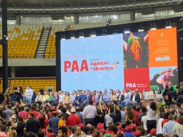 No Recife, Lula relança Programa de Aquisição de Alimentos que incentiva a agricultura familiar