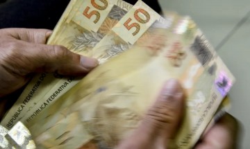 Brasileiros ainda não sacaram R$ 7,97 bi de valores a receber