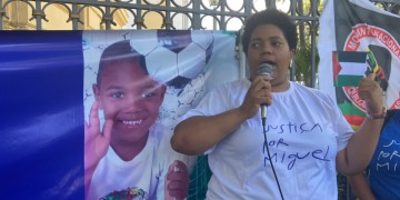 Mirtes Renata, mãe de Miguel, entra com recursos no TJPE contra a redução de pena de Sarí Corte Real 