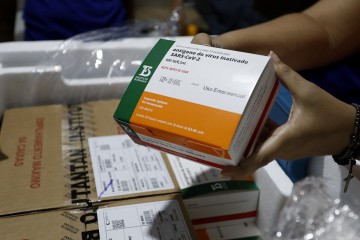 Mais 68.200 doses da CoronaVac/Butantan chegam a Pernambuco