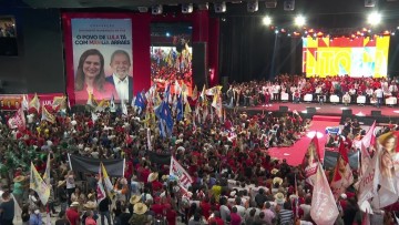 Justiça Eleitoral proíbe militância de Marília Arraes de usar peças com símbolo e sigla do PT na campanha