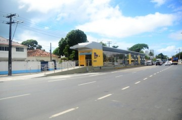 um mês depois, estação BRT Tacaruna volta a funcionar