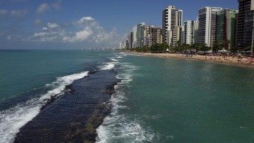 Recife e Olinda preparam esquema de prevenção contra o vazamento de óleo