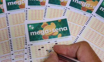 Ninguém acerta seis dezenas da Mega-Sena e prêmio vai a R$ 75 milhões