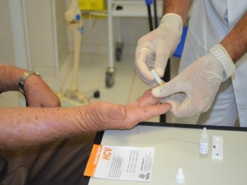 Clínica do Homem do Recife faz teste gratuito de HIV e sífilis