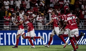 Copa do Nordeste: Rafael Longuine garante vitória do CRB sobre o ABC