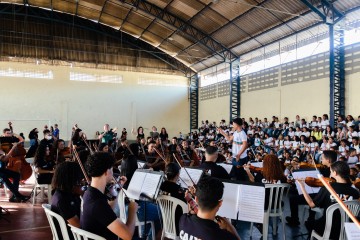 Orquestra Jovem Criança Cidadã realiza concerto no Compaz Joana Bezerra, nesta quarta