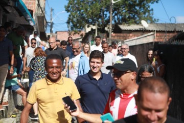 João Campos entrega a milésima escadaria requalificada no Recife