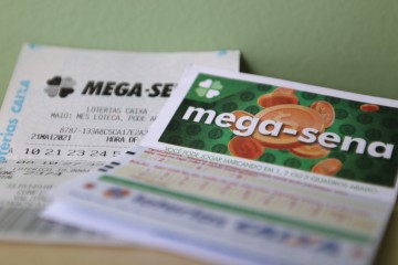 Mega-Sena pode pagar R$ 12,5 milhões nesta terça