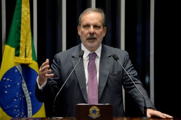 Armando Monteiro defende união das oposições em Pernambuco, mas tem aversão a Bolsonaro