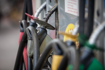 Preço da gasolina aumenta nas refinarias 