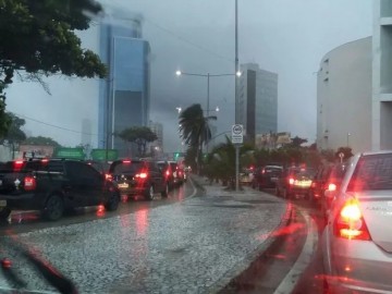 Apac emite alerta de chuvas moderadas a fortes em Pernambuco