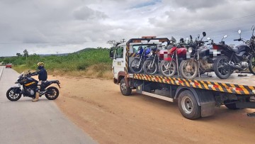 Polícia Rodoviária Federal e Polícia Civil recolhem 62 veículos em Pesqueira 
