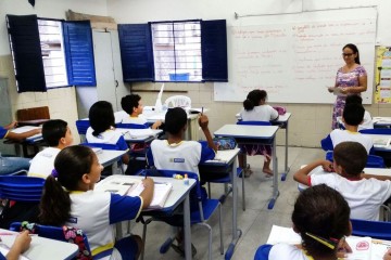 Recife é a 6ª capital com maior taxa de crianças alfabetizadas na idade certa