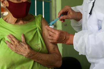 Prefeitura do Jaboatão abre cadastramento para vacinação de idosos de 75 a 79 anos contra Covid-19