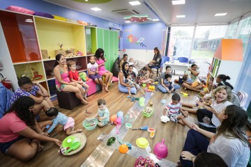 Recife entrega laboratórios itinerantes de formação da Primeira Infância