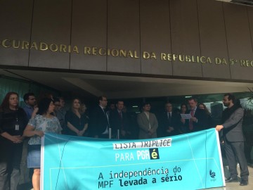 Membros do Ministério Público Federal em PE protestam contra a escolha do procurador geral da República