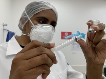 Recife amplia público-alvo e abre agendamento para segunda dose da vacina contra Covid-19