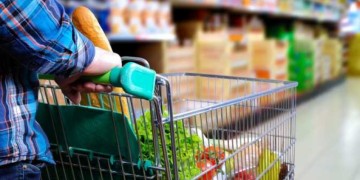 Entidades garantem que não há risco de desabastecimento em supermercados e no Ceasa