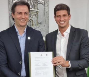 Recife e Medellín assinam acordo de cooperação para trocas de experiências