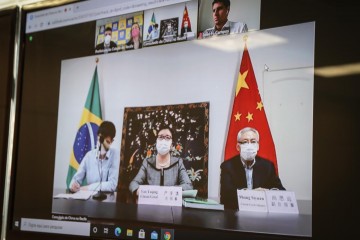 Recife quer estreitar relações com a China para tocar projetos