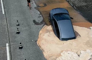 Compesa retoma abastecimento de água em áreas afetadas com incidente na Avenida Recife; carro foi 