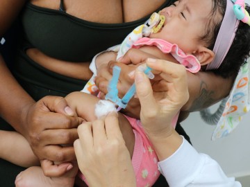 Recife amplia vacinação contra influenza para crianças entre 6 meses a menor de 6 anos de idade