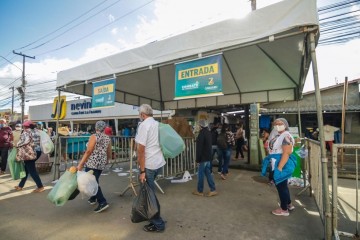 Primeira feira da sulanca em Caruaru após as novas medidas de restrição 