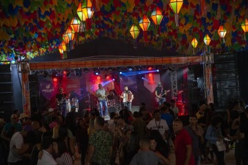 Santa Cruz do Capibaribe divulga programação do palco 'Forró da Ema' no São João da Moda