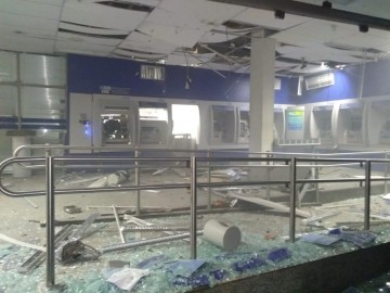 Bandidos explodem terminais eletrônicos da Caixa em Limoeiro 