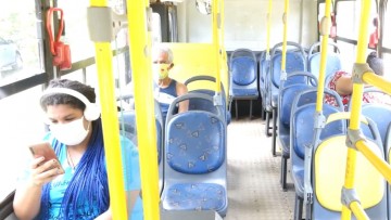 Ônibus e táxis voltam a circular em Fernando de Noronha