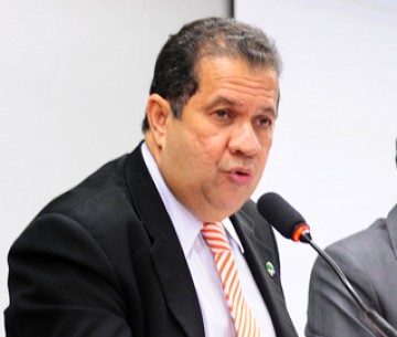 Carlos Lupi cumpre agenda em Paulista