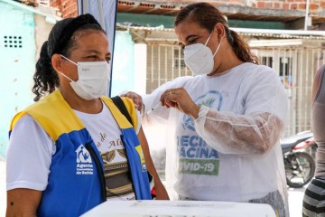 Recife oferece testes gratuitos e vacinação contra covid-19 nesta semana