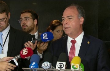Operação da Polícia Federal investiga o senador Fernando Bezerra Coelho