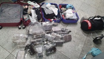 PF apreende 30 kg de haxixe no Aeroporto do Recife; casal é preso por tráfico de drogas