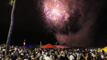 Ano Novo no Recife é recebido com muita animação e música